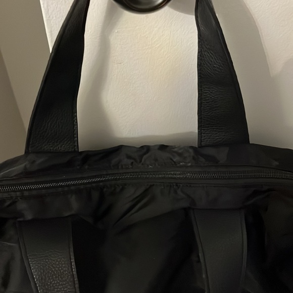 SALE!!! NWOT Charlie Bravo Tote / Travel bag 🔥🔥🤩🤩 - Picture 4 of 12